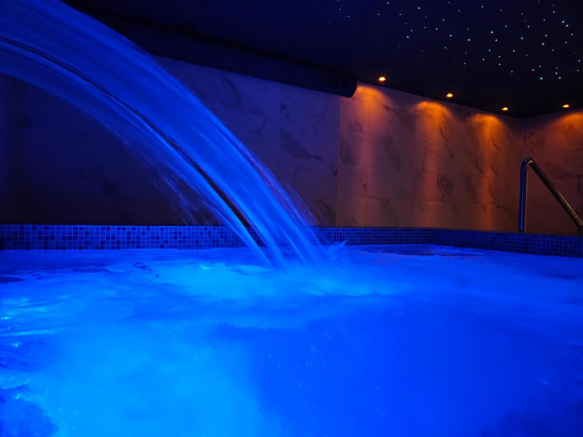Wellness&Spa Hotel Astorya Баня Лука Екстериор снимка